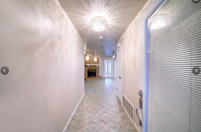Foto del edificio - 6104 Bridlington Cir
