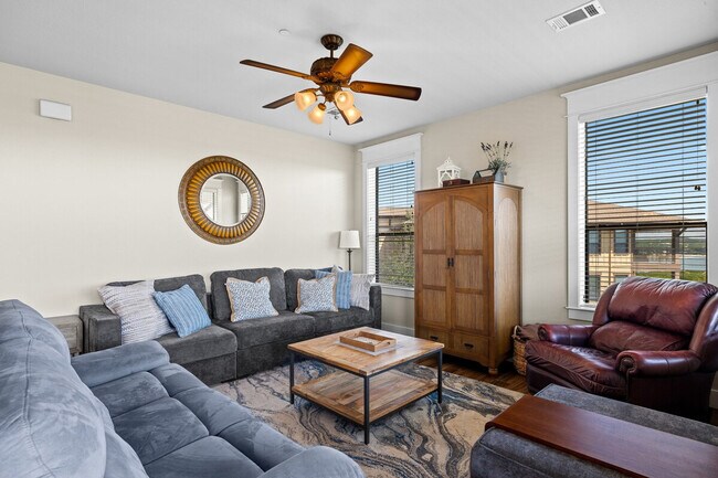 Foto del edificio - 18004 Edgewood Way