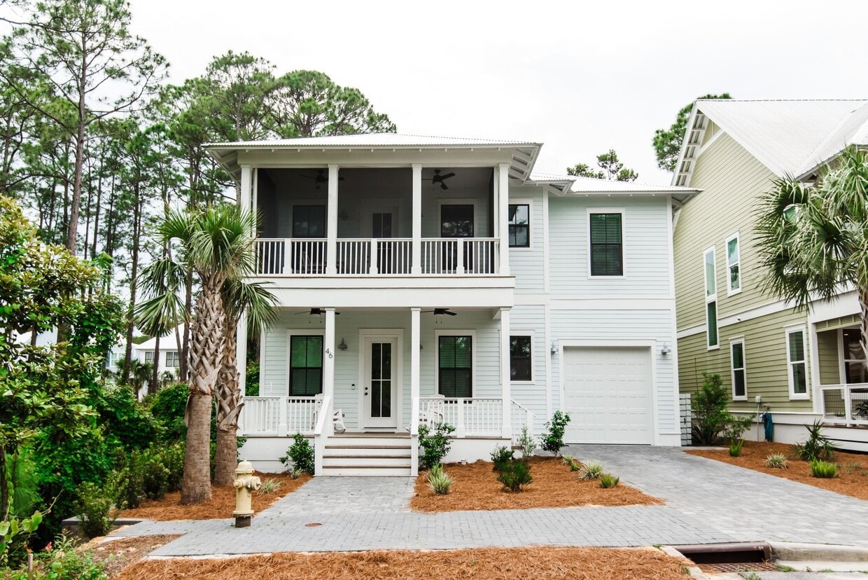 Foto principal - Elegant 4-Bedroom Home in Lakeside at Blue...