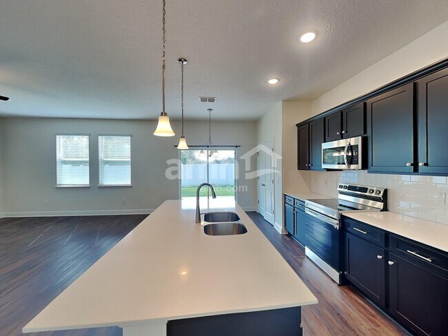 Building Photo - 2780 Ponds Trl