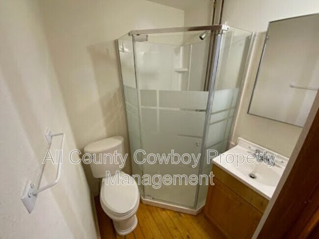 Foto del edificio - 12 B Cedar Ave