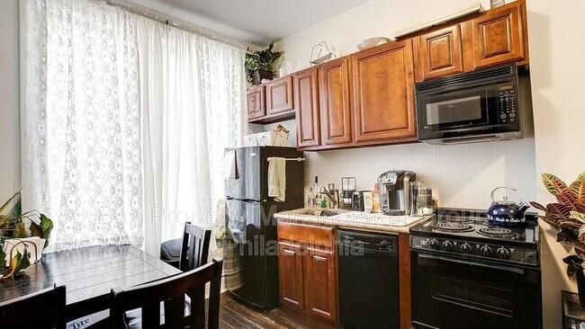 Foto del edificio - 1808 N Bouvier St