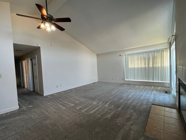 Foto del edificio - 515 Ash St