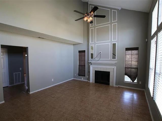 Foto del edificio - 1618 Beach Ln