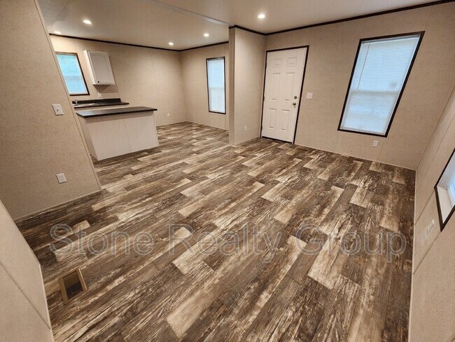 Building Photo - 1433 Grand Ave