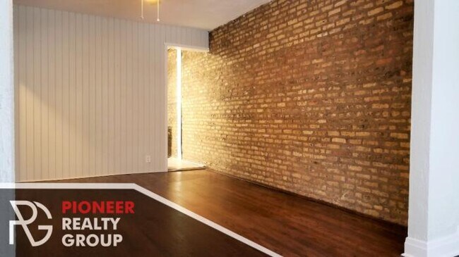 Foto del edificio - 2 bedroom in CHICAGO IL 60657