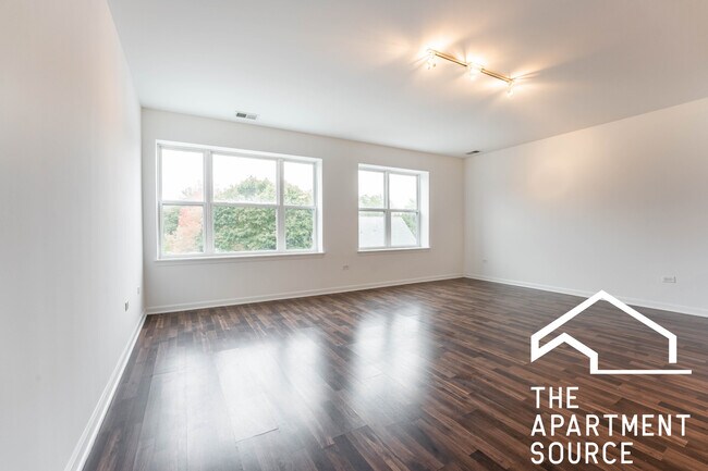 Foto del edificio - 1544 W Glenlake Ave