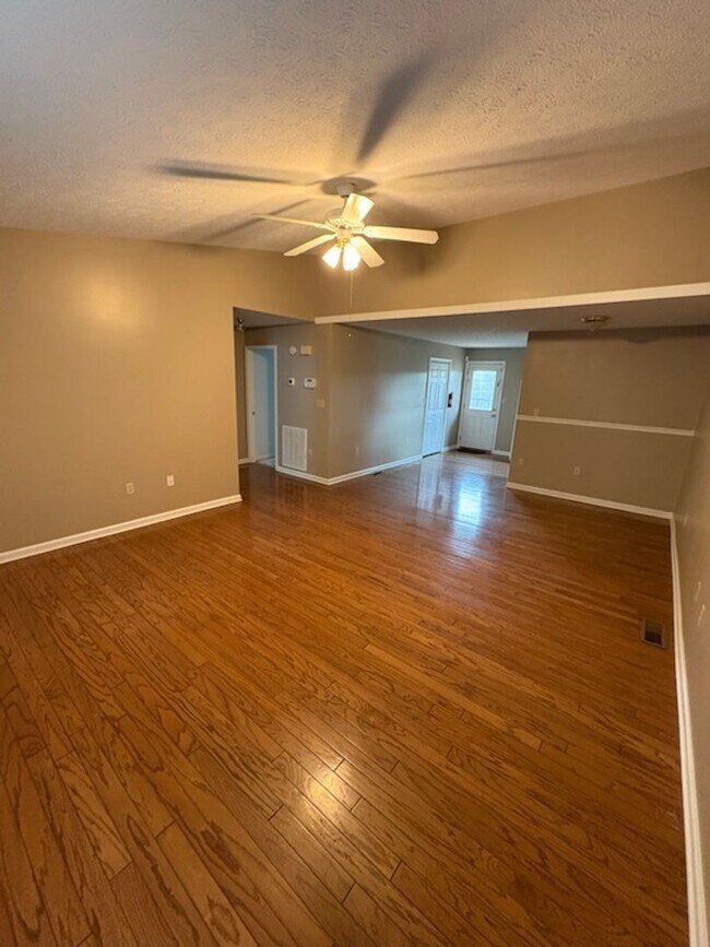 Foto del edificio - 1801 Brookline Ct