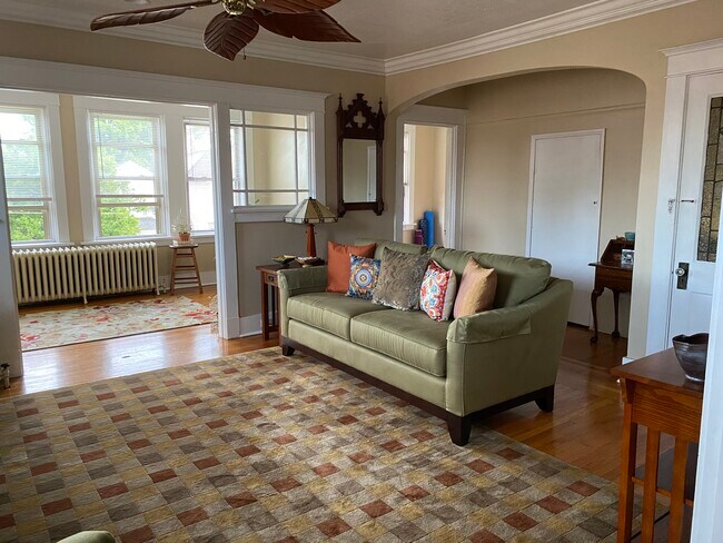 Living Room Looking into the Sunroom - 2924 Espy Ave