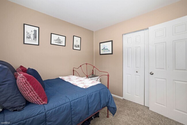 Building Photo - 3 br, 1 bath House - 2664 Hampshire Road