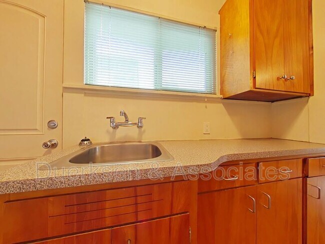 Foto del edificio - 231 NW 13th St