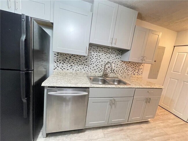 Building Photo - 3882 Mulkey Cir SW
