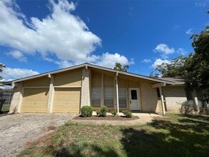Building Photo - 1507 Big Meadow Dr