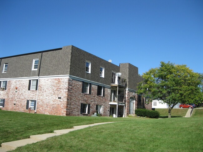 Building Photo - 3120 Jacqueline Dr