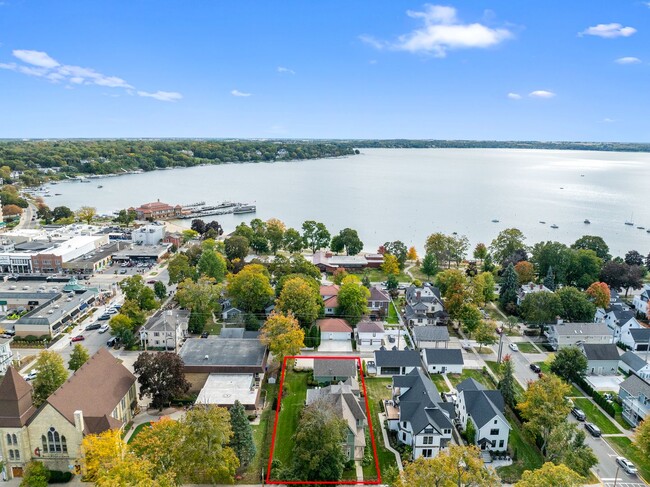 Building Photo - Remodeled Victorian in Maple Park in downt...