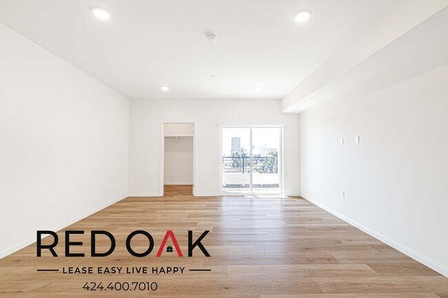 Foto del edificio - 218 1/4 S Occidental Blvd-504