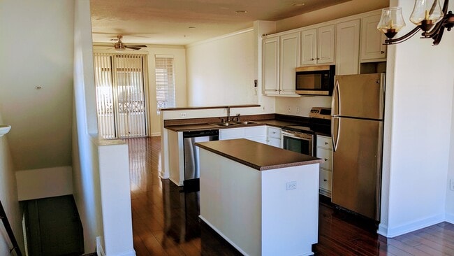 Foto del edificio - 4455 E Paradise Village Pky S