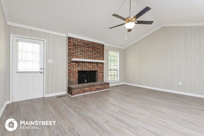 Foto del edificio - 1674 English Knoll Ln