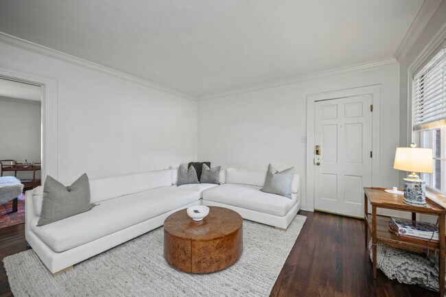 Foto del edificio - 1411 Fontaine Rd