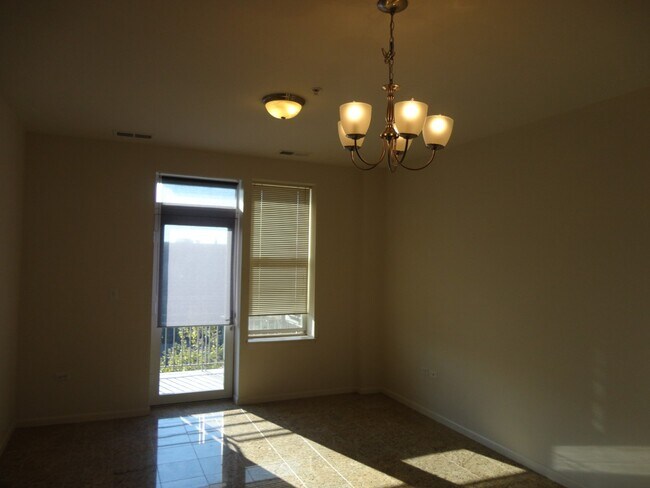 Foto del edificio - 3506 S State St
