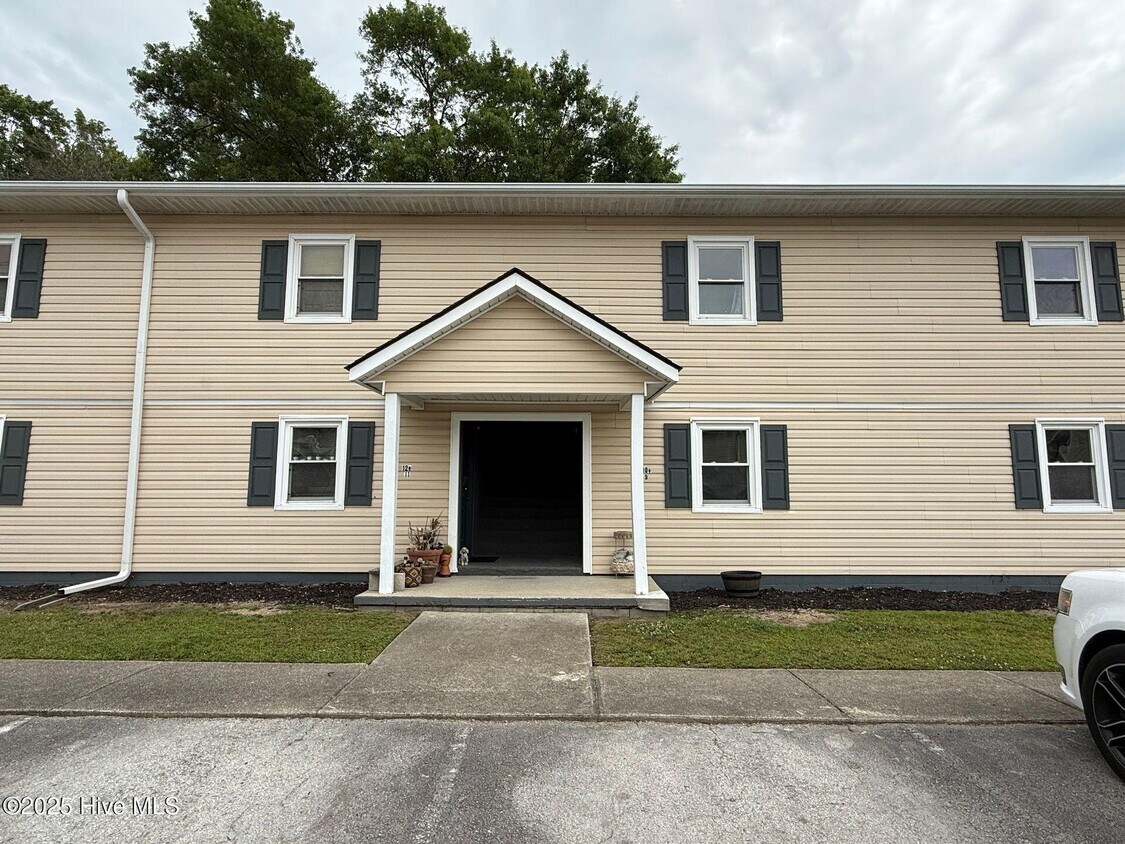 Foto principal - 2310 Indian Dr