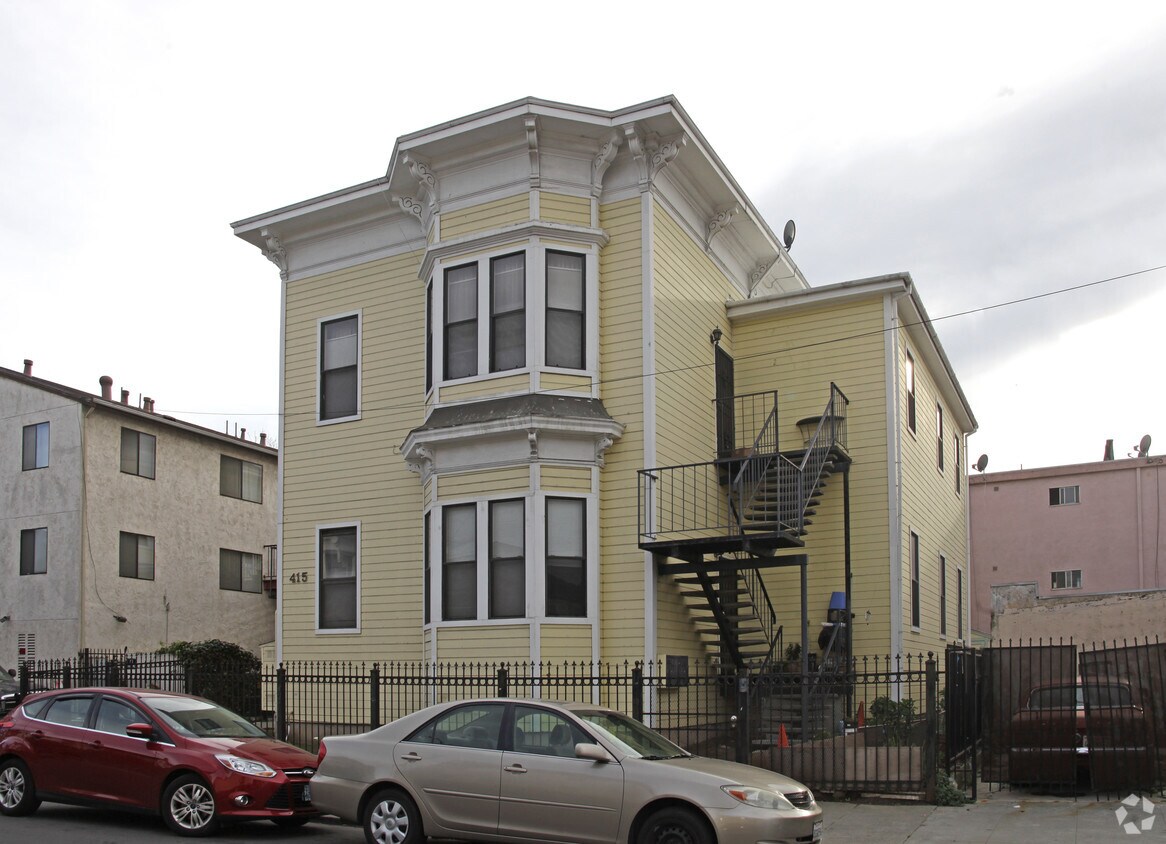 Building Photo - 415 Foothill Blvd