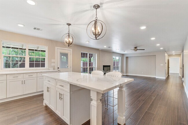 Foto del edificio - 10602 Riverview Dr