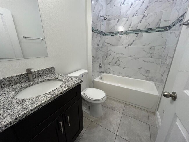 Foto del edificio - 16100 SW 35th Court Rd