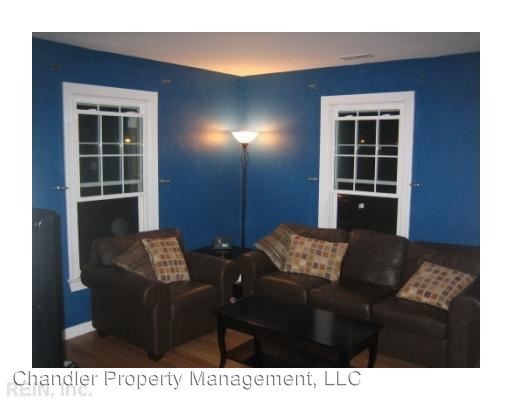 Building Photo - 3 br, 2.5 bath House - 2705 Park Cres