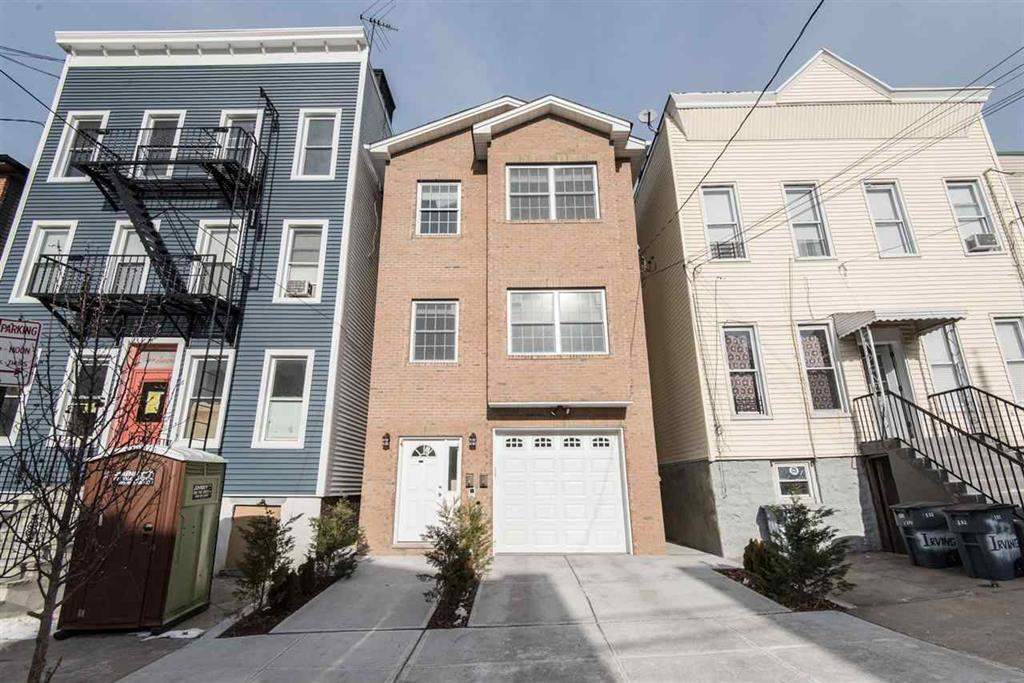 Foto principal - 114 Irving St