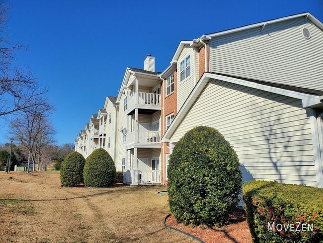 Foto del edificio - 10526 Hill Point Ct