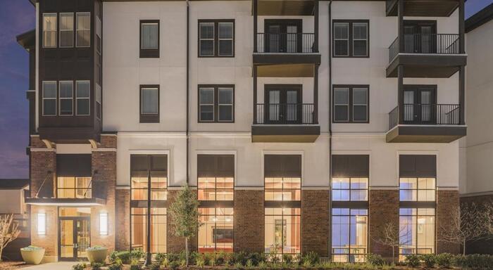Foto principal - 4101 Viridian Village Dr