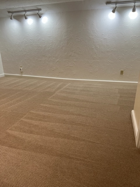 Livingrm - 10 Montrose Ave