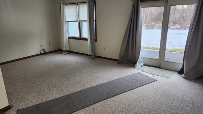 Building Photo - 161 Riviera Dr