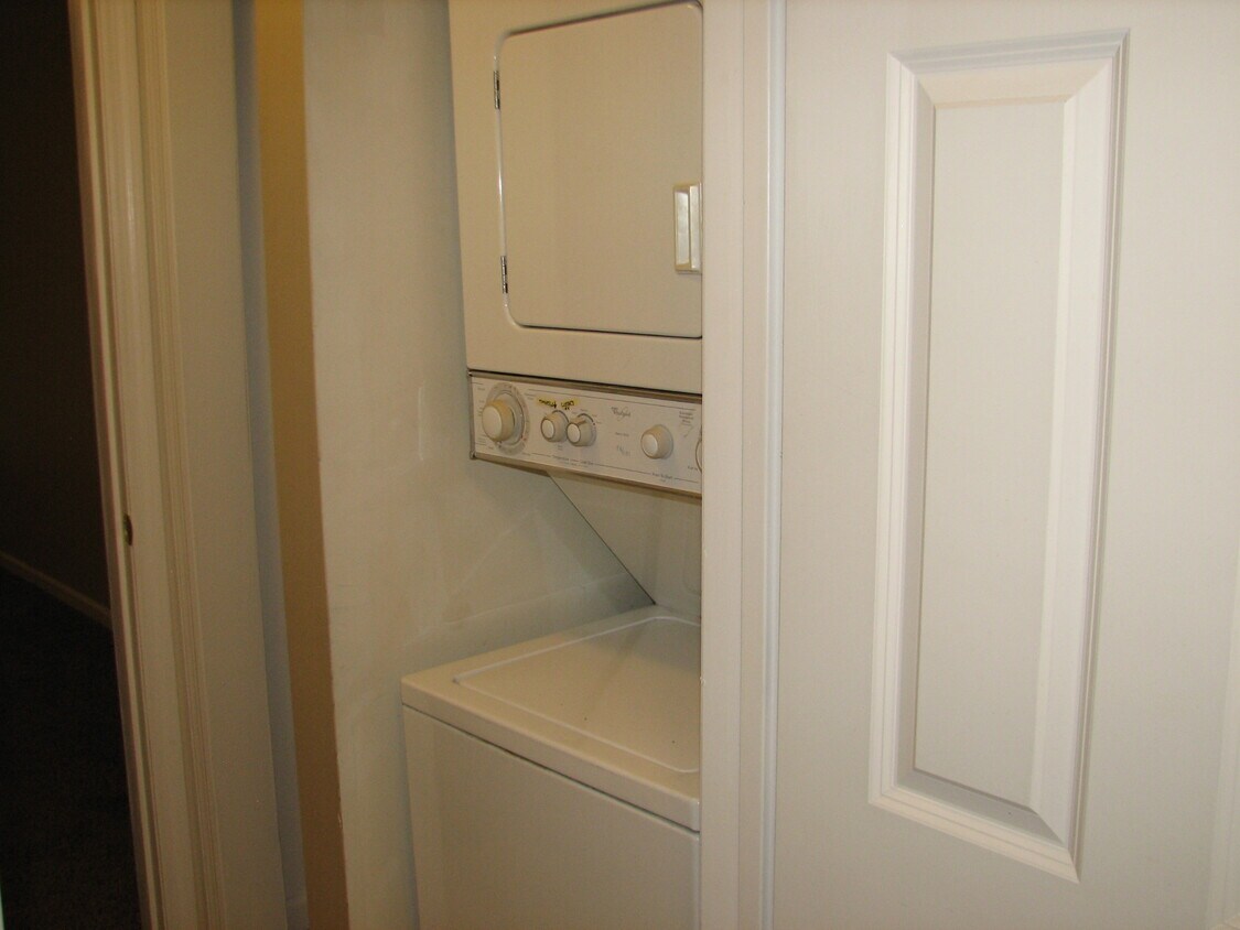 14512 Cazado Dr Unit E, Chesterfield, MO 63017 Condo for Rent in