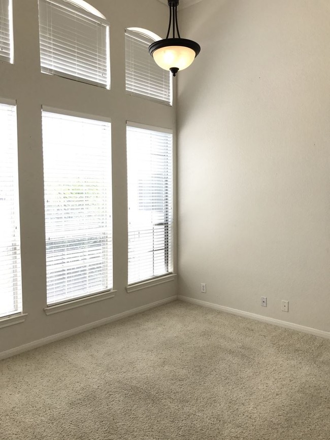 Building Photo - 30901 Wood Bine Way