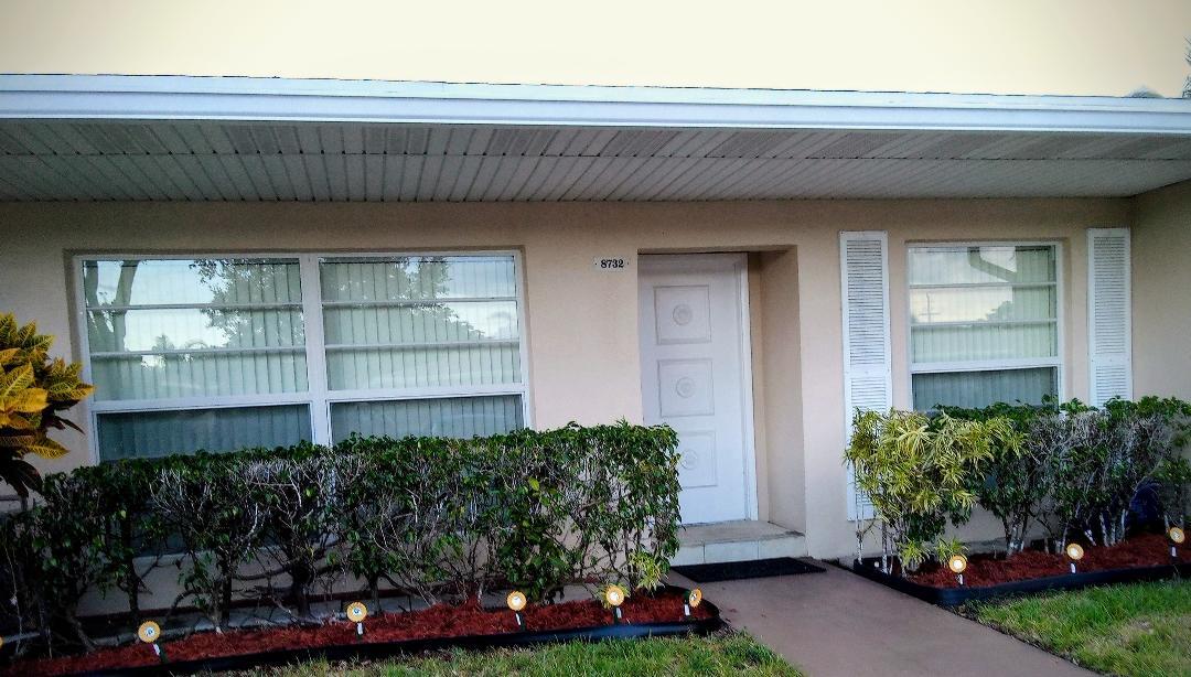Foto principal - 8732 Bella Vista Dr