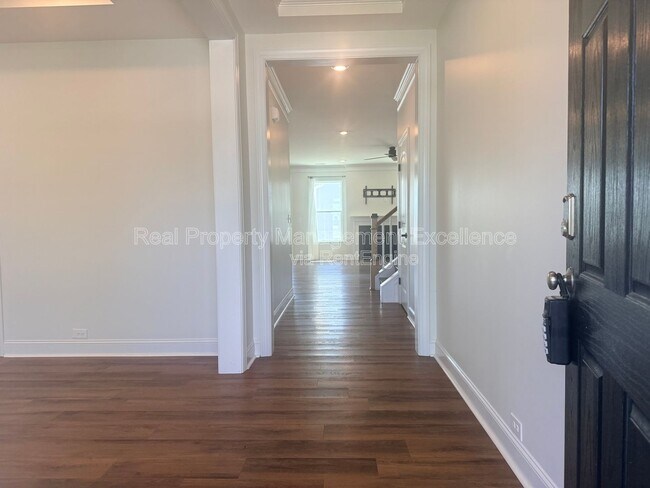 Foto del edificio - 16 Clear Creek Cir