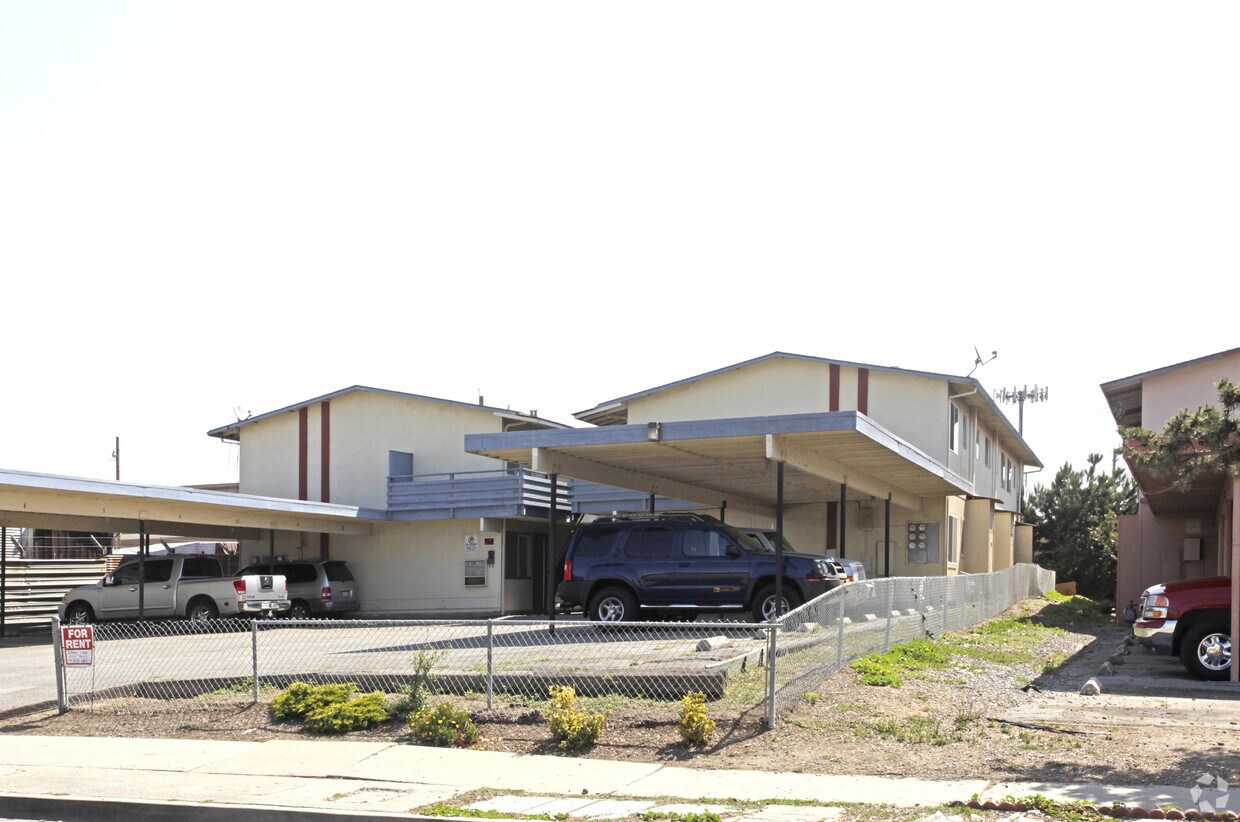 1154 Parkside St, Salinas, CA 93906 Apartments in Salinas, CA