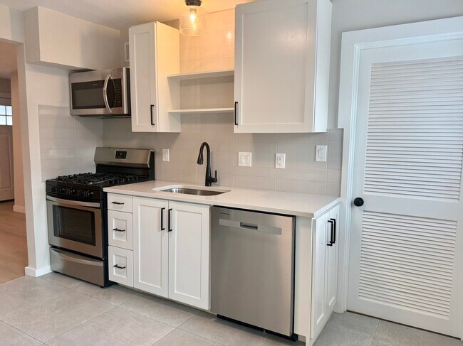 Foto del edificio - 201 S Mitchell St