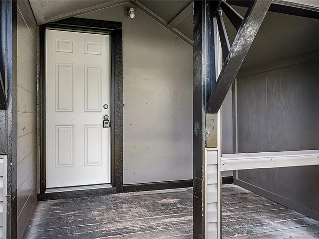 Foto del edificio - 606 Hwy 29 Byp N