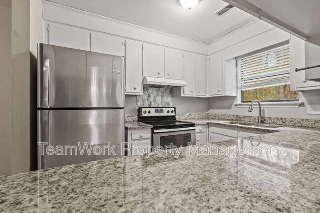 Foto del edificio - 121 Canvasback Dr