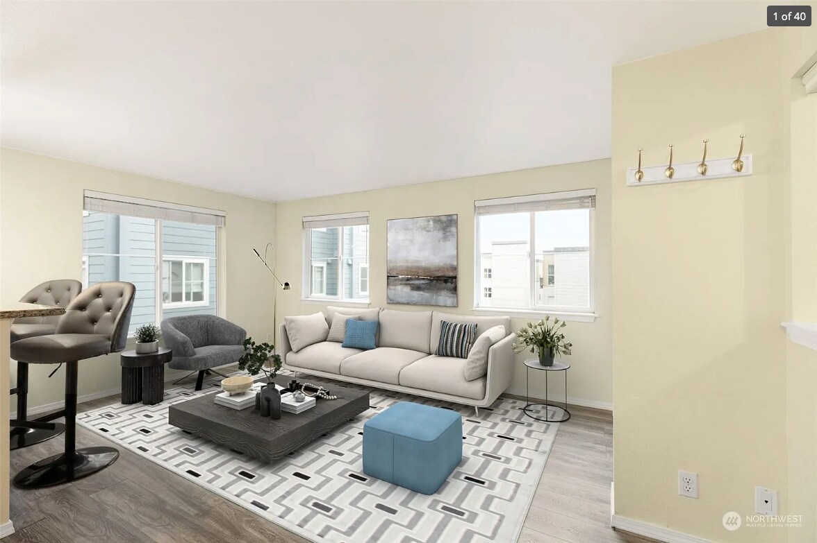 Foto principal - 300 10th Ave