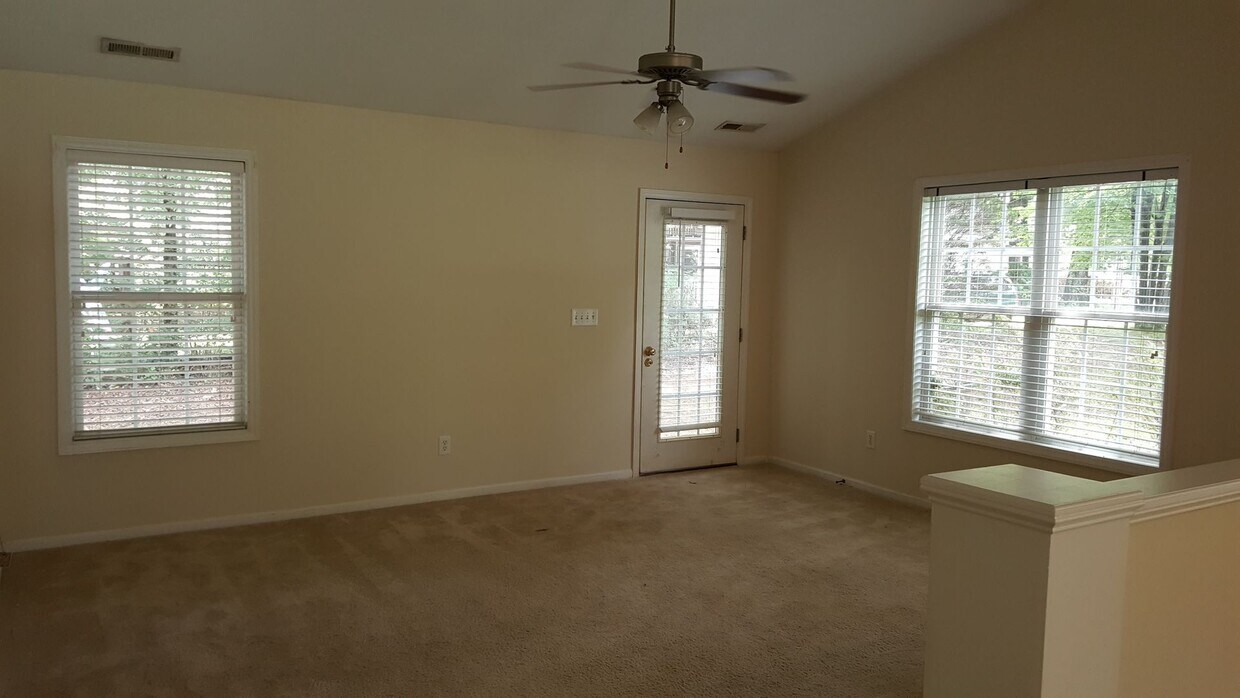 Building Photo - 2 Bedroom 2 Bath ranch in Wake Forest NC