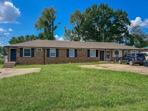 Building Photo - 109 Tandy Dr
