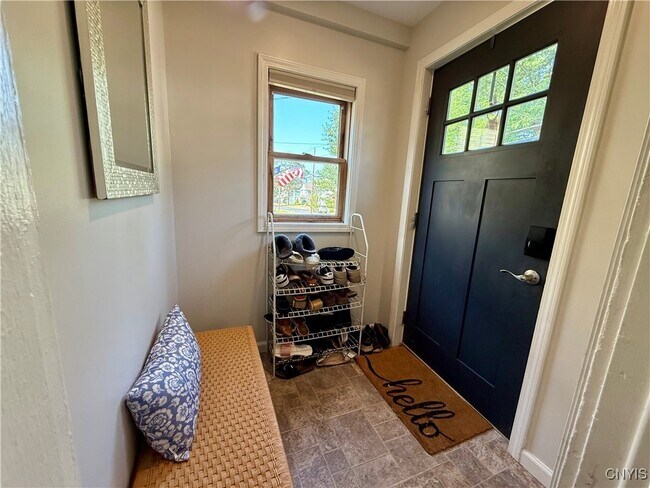 Foto del edificio - 213 N Seward Ave