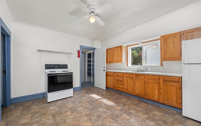 Building Photo - 1234Grant St