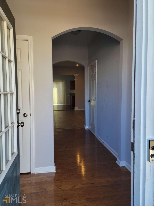 Building Photo - 2210 Executive Dr S