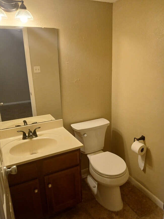 Building Photo - 5101 Middlecoff Cir