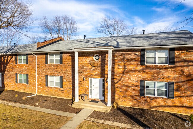 Building Photo - 9109-9111 Nieman Rd